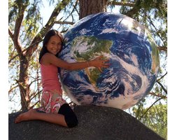 Opblaasbare wereldbol - globe Aarde NASA Satellietbeeld Giga