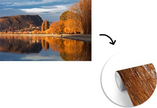 Reflet de saules d'automne dans le lac Wanaka en Nouvelle-Zélande papier peint photo vinyle largeur 360 cm x hauteur 240 cm - Tirage photo sur papier peint (disponible en 7 tailles)