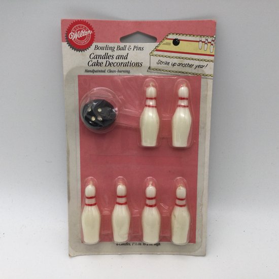 Bowling 'Ball & Pins, candles and cake' taartversiering, 6 pinkaarsjes en een bal.