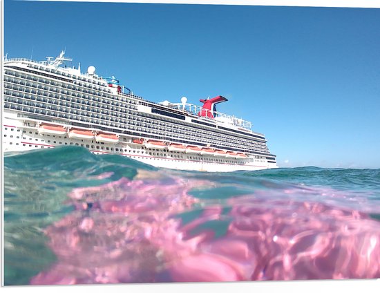 WallClassics - PVC Schuimplaat- Uitzicht op Grote Cruise vanuit de Zee - 80x60 cm Foto op PVC Schuimplaat