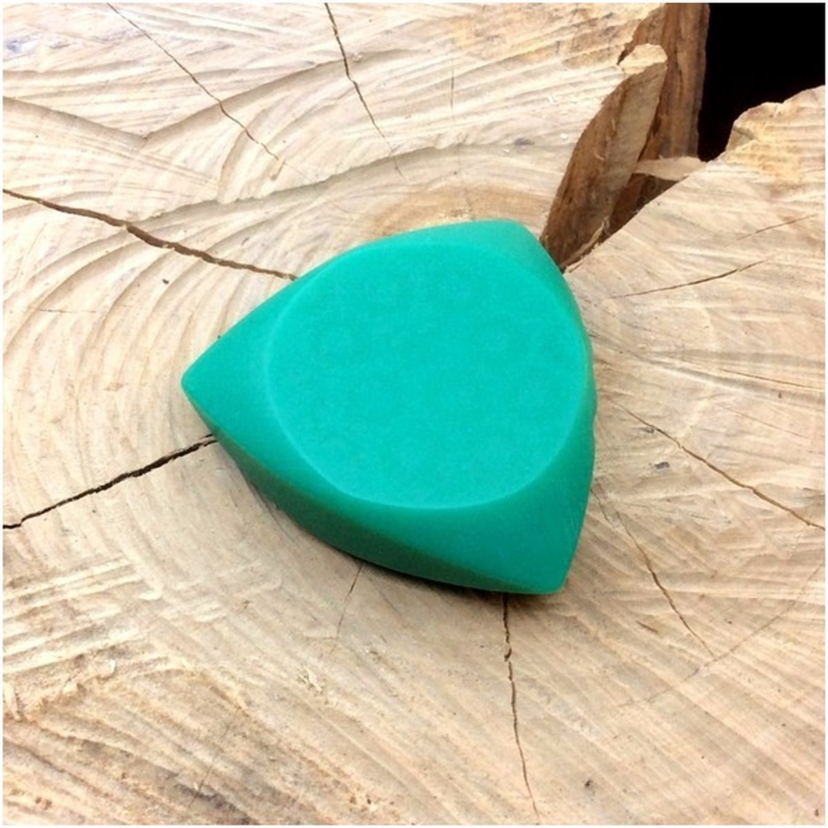 Riki Tivar Mastodon plectrum 9.00 mm