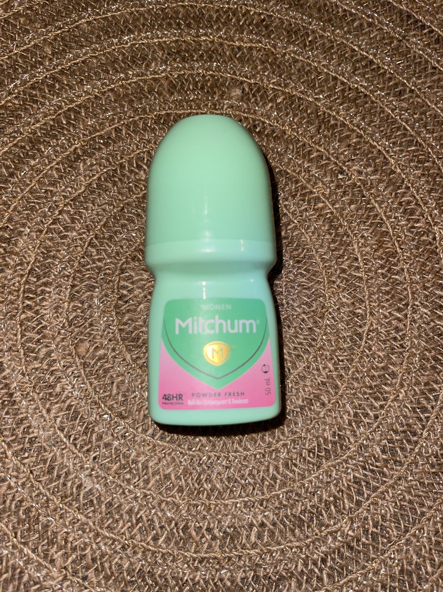 Mitchum Powder Fresh Anti-Perspirant & Deodorant by Mitchum 50 ml - Powder Fresh Anti-Perspirant & Deodorant Roll-On