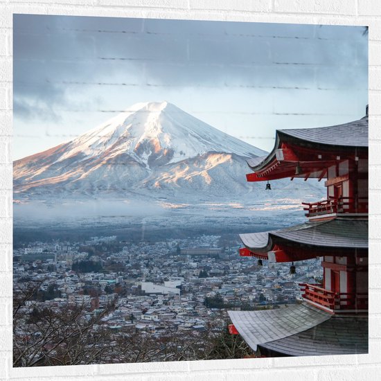 WallClassics - Muursticker - Hoogste Berg van Japan - Fuji - 100x100 cm Foto op Muursticker