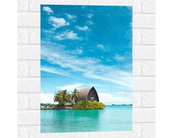 WallClassics - Muursticker - Hotel op het Water - Malediven - 40x60 cm Foto op Muursticker