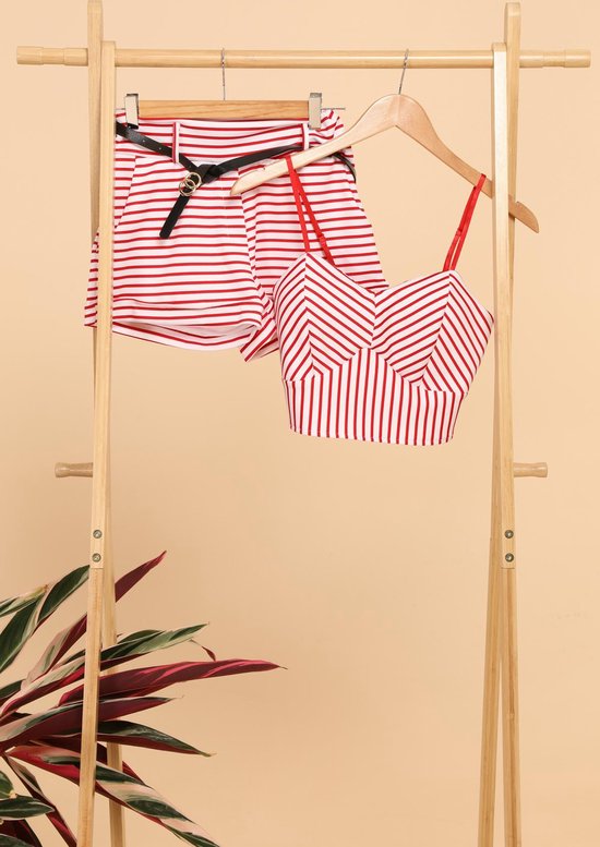 zomersetje bestaande uit shortje en topje - met riem - wit met rode strepen - one size (36-38)