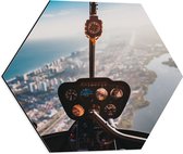 WallClassics - Dibond Hexagon - Uitzicht vanuit Helikopter op Stad - 50x43.5 cm Foto op Hexagon (Met Ophangsysteem)