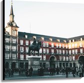 WallClassics - Canvas - Plein in Madrid - Plaza Mayor - 100x100 cm Foto op Canvas Schilderij (Wanddecoratie op Canvas)