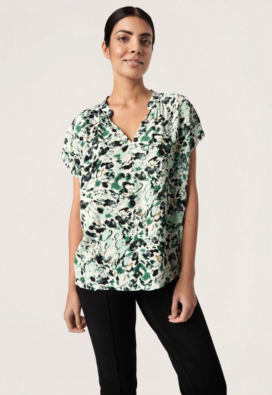 SOAKED IN LUXURY SLChrishell Marian Top SS - Foliage Gree Green