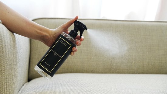 Cereria Mollà 1899 Home Textile & Room Spray - Amber & Sandalwood fris luxe huisparfum kamerspray parfum textiel verfrisser 500ml