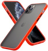 Cadorabo Hoesje geschikt voor Apple iPhone 11 PRO in Mat Rood - Zwarte Knopen - Hybride beschermhoes met TPU siliconen Case Cover binnenkant en matte plastic achterkant