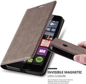 Cadorabo Hoesje geschikt voor Nokia Lumia 640 in KOFFIE BRUIN - Beschermhoes met magnetische sluiting, standfunctie en kaartvakje Book Case Cover Etui