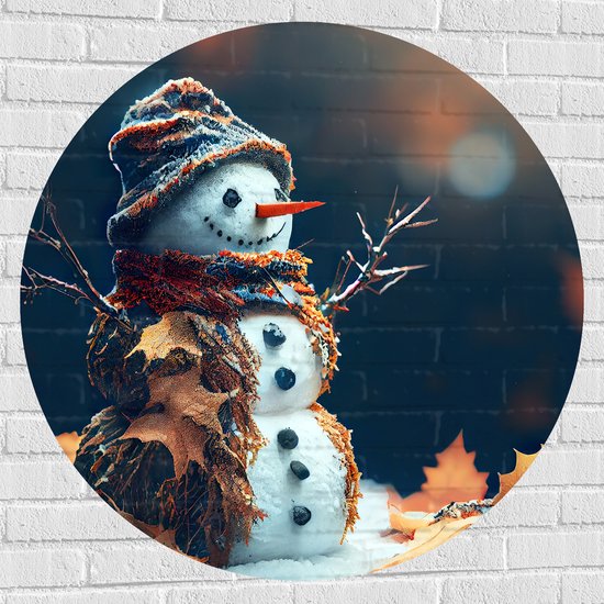 Muursticker Cirkel - Sneeuwpop met Takken Armen tussen de Herfstbladeren - 100x100 cm Foto op Muursticker