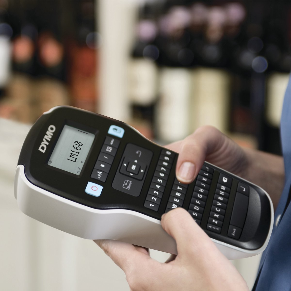 DYMO LabelManager 160-labelmaker | Draagbare labelprinter met AZERTY-toetsenbord | Inclusief zwart-wit D1-labeltape (12 mm) | Voor thuis en op kantoor thumbnail 3