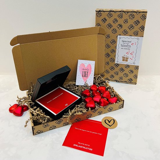 Afbeelding van het spel Valentijn brievenbus cadeau - Love mail - Relatiespel - Valentijns cadeau