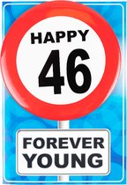 Happy age kaart 46 jaar (wenskaart met button)