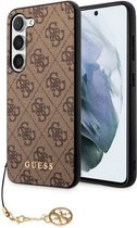 Guess 4G Charms Back Cover - Geschikt voor Samsung Galaxy S23 Plus (S916) - Bruin