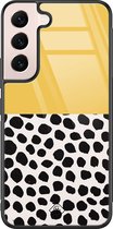 Casimoda® hoesje - Geschikt voor Samsung Galaxy S22 - Abstract Geel - Luxe Hard Case Zwart - Backcover telefoonhoesje - Geel