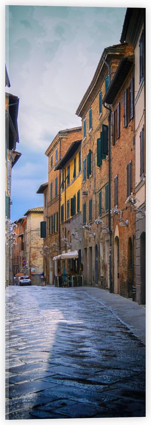 WallClassics - Acrylglas - Klein Straatje - Italië - 20x60 cm Foto op Acrylglas (Met Ophangsysteem)