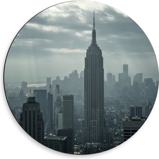 Dibond Muurcirkel - Felle Zonnestralen op Wolkenkrabbers van New York - 50x50 cm Foto op Aluminium Muurcirkel (met ophangsysteem)