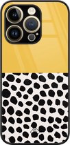 Casimoda® hoesje - Geschikt voor iPhone 14 Pro Max - Abstract Geel - Luxe Hard Case Zwart - Backcover telefoonhoesje - Geel