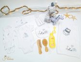 Bol.com Gepersonaliseerde kraamcadeaus - Babygeschenksets 11 stuks - Cadeau - Geboortecadeau - babyshower - Babyset - Zwitsal - ... aanbieding