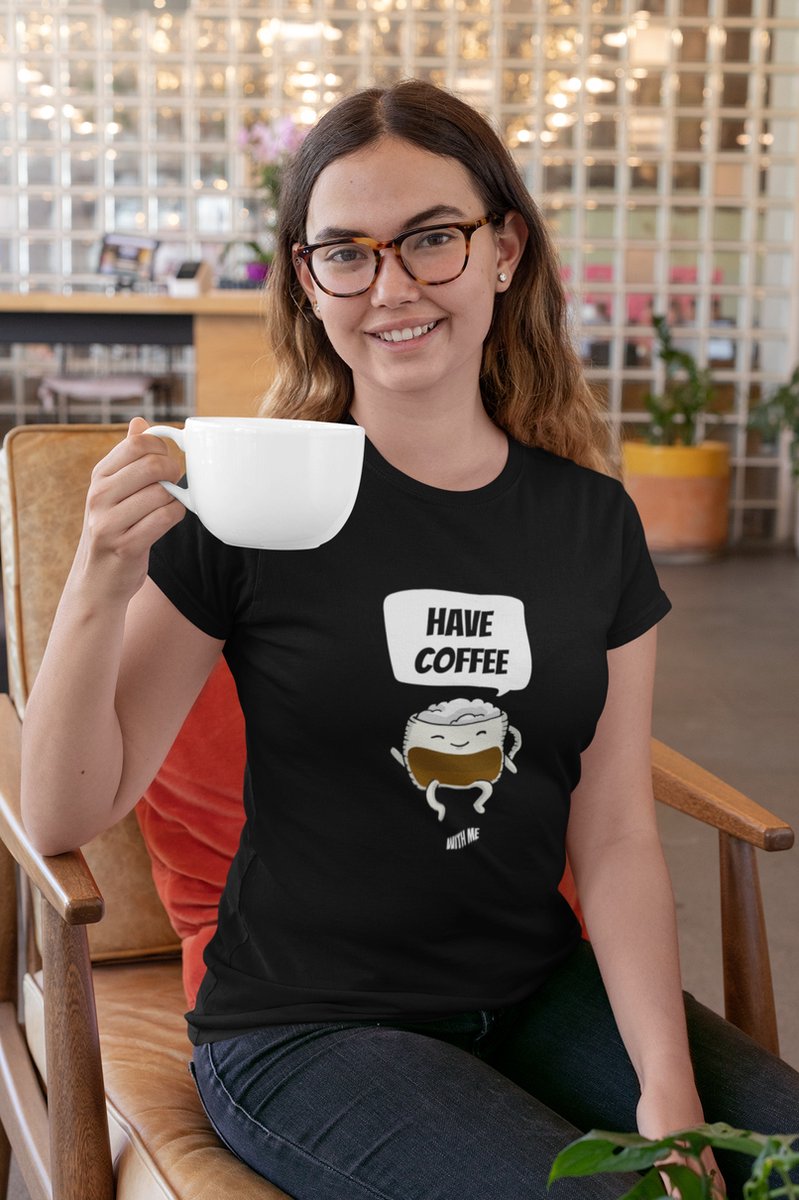 Order 'Looney Tunes Pepé Le Pew Heart' Women's T-Shirt online