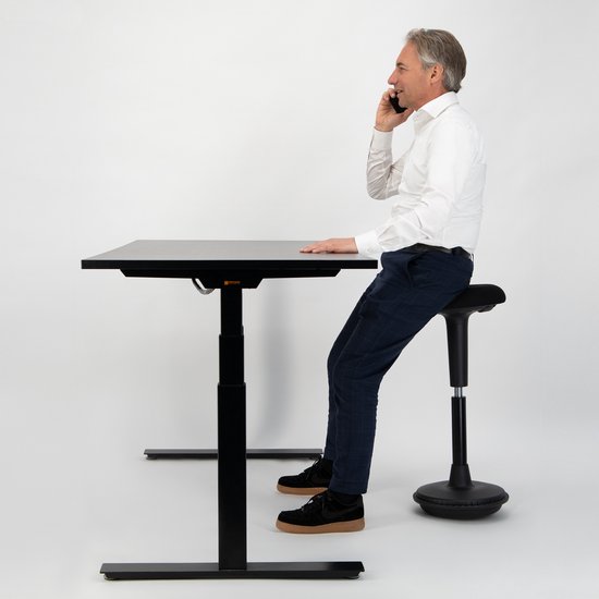 Ergonomische zit-sta kruk / wiebelkruk Base - Zwart Ergonomische zit-sta kruk / wiebelkruk Base - Zwart