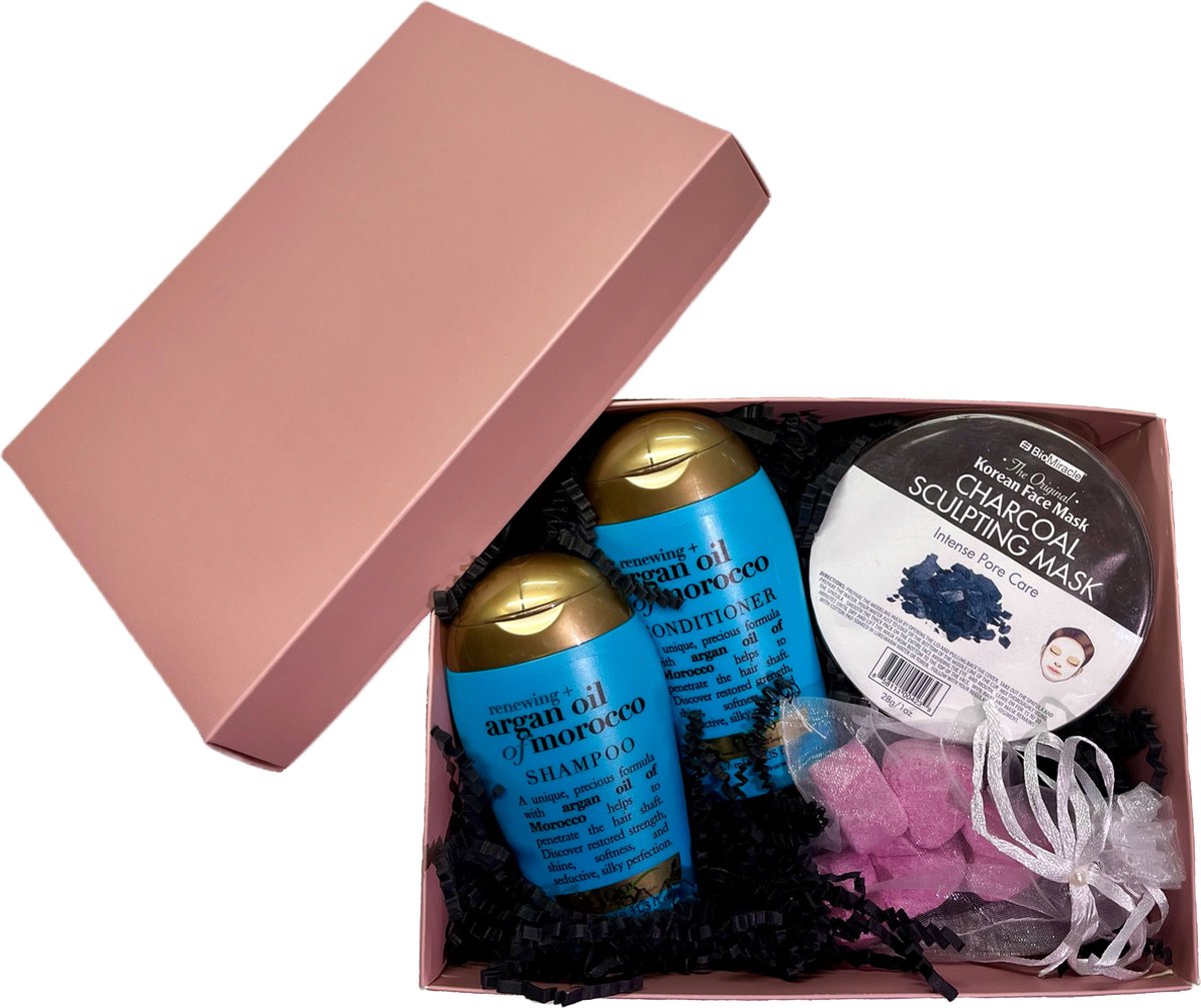 Valentijn Cadeautje voor Haar - Luxe Geschenkverpakking - Koraean Houtskool Gezichtsmasker - 5 Heerlijk Geurende Hartvormige mini Bath Bombs - Argan Oil of Marocco Shampoo & Conditioner