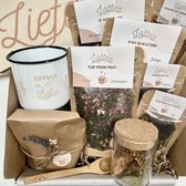 Lottea Jubileumbox 'Tijd voor Feest' - Het Theeplankje, thee cadeaupakket, thee geschenkset, theebox, theeset, thee cadeau, thee pakket, relatiegeschenk