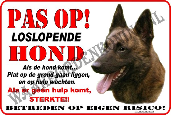 Zieke Kind Dat Een Medicijnstroop Inneemt En Een Behandeling Voor Het Herstel Van Ziekte Die Koud Griepziekte Virussymptomen Moeder Image254007352