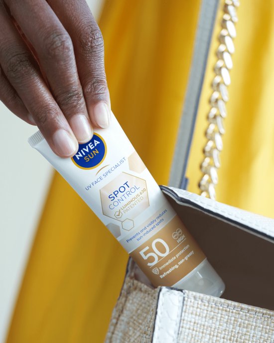 NIVEA SUN Luminous Gezicht Zonnebrand Anti-Pigment - voorkomt en vermindert pigmentvlekken - SPF50 40 ml