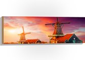 Hout - Nederlandse Windmolens aan het Water onder Paars met Oranje Lucht - 90x30 cm - 9 mm dik - Foto op Hout (Met Ophangsysteem)