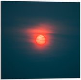 WallClassics - Dibond - Rode Maan achter Wolken - 50x50 cm Foto op Aluminium (Met Ophangsysteem)