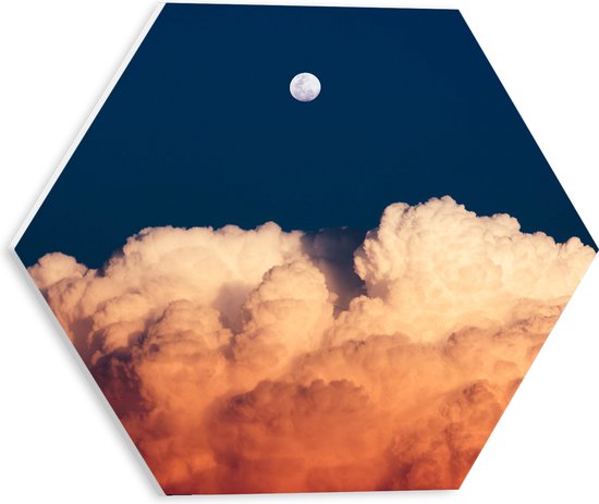 WallClassics - Plaque de Mousse PVC Hexagone - Lune sur Nuages Oranje - 30x26,1 cm Photo sur Hexagone (Avec Système d'accrochage)