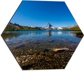 Dibond Hexagon - Prachtig Landschap in Zwitserland - 40x34.8 cm Foto op Hexagon (Met Ophangsysteem)