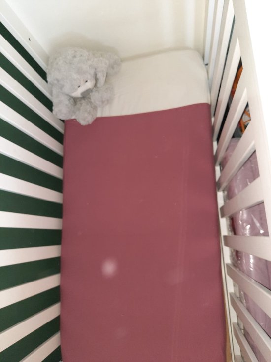 Slaaptunnel oud roze ledikantje voor matrasmaat 60x120