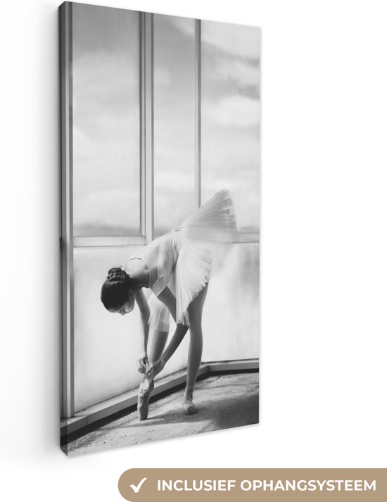 Canvas - Canvas schilderij - Vrouw - Ballerina - Wit - Muurdecoratie - 20x40 cm - Muurdoek - Canvasdoek