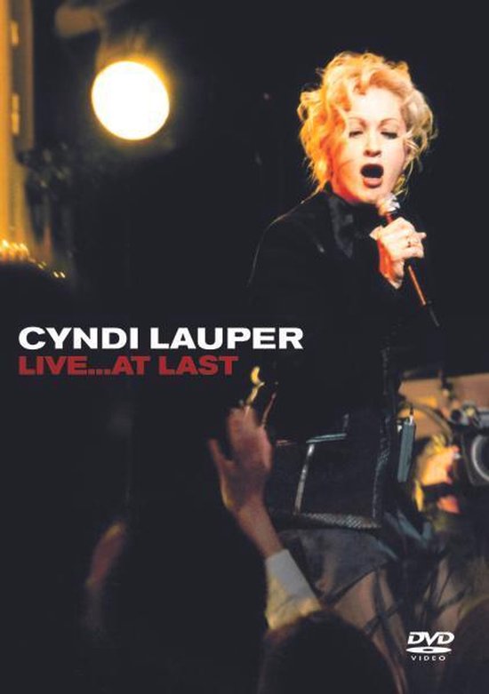 Cover van de film 'Cyndi Lauper - Live at Town Hall'