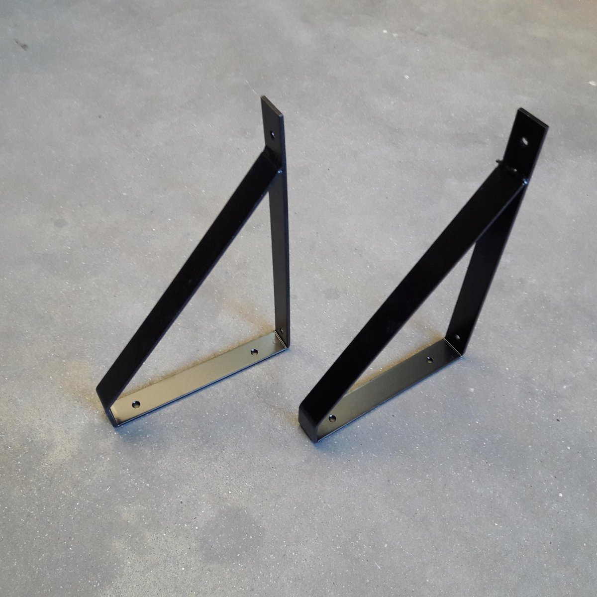SET (2 stuks) Stalen plankdragers - Zwart - Maak je eigen wandplank!