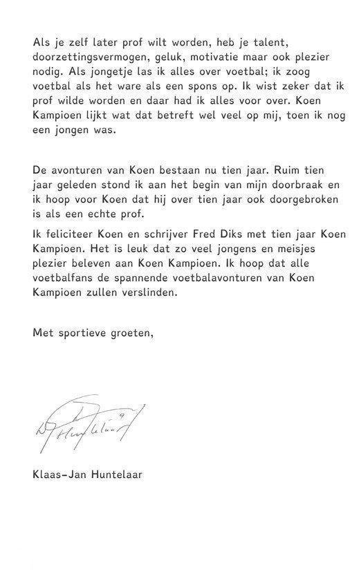 Ondertekende brief van Klaas-Jan Huntelaar met een handtekening.