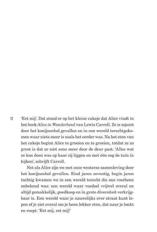 Pagina 12 uit een boek met tekst over Alice in Wonderland en eten.
