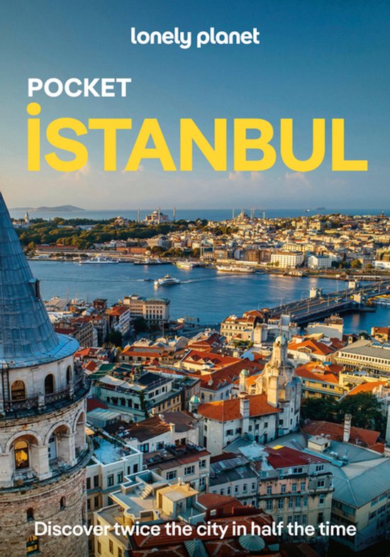Lonely Planet Pocket Istanbul gids met uitzicht op de stad Istanbul, inclusief de Gouden Hoorn en Bosporus.