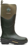 Groene Muck Boot Muckmaster laarzen met een olijfgroene schacht en een rubberen zool.