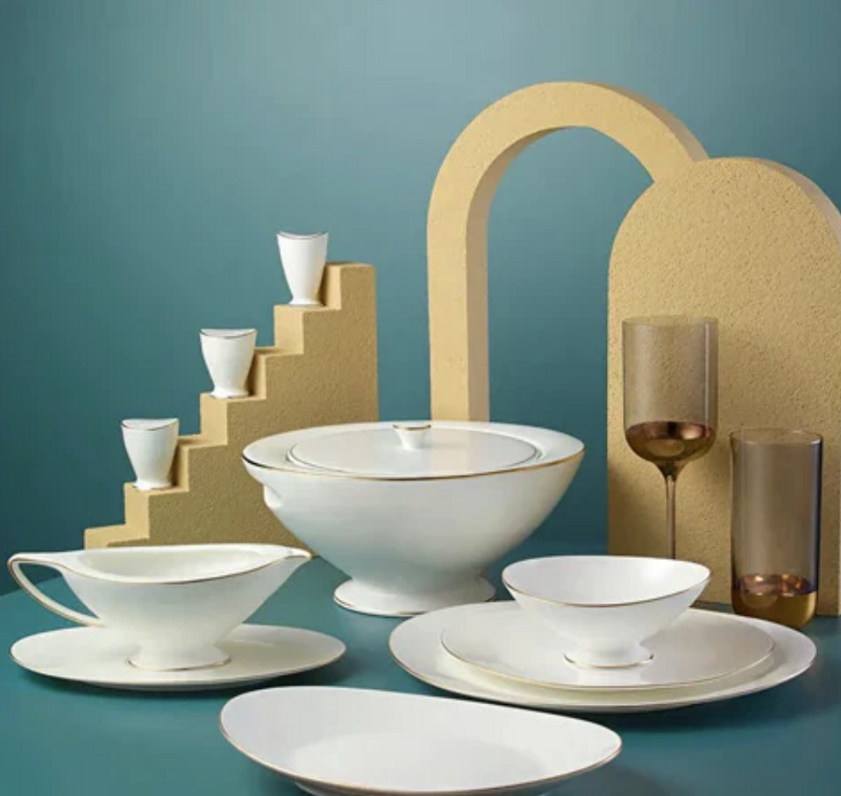 Jumbo Moon Gold Serviesset – 64-delig – 12 Personen – Bone China – Wit met Gouden Rand – Luxe Dinnerset – Incl. Schalen