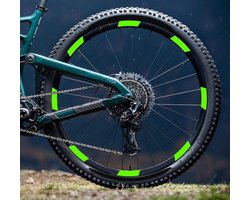 Fiets Velg Stickers - Wiel Decals - Fiets Personaliseren - UV & Waterbestendig - 32 Stuks 2cm Breed - Neon Groen