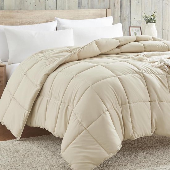 Tweepersoons Dekbed - Donzen Alternatief - Alle Seizoenen Gebruik - Lichtgewicht & Zacht - 2235 x 2642 cm - Beige