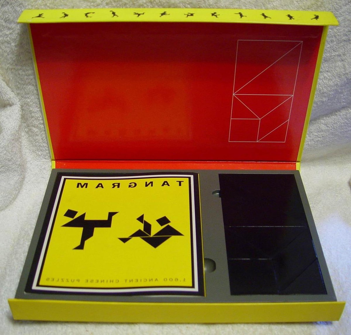 Tangram Puzzel Boek - Chinese Puzzel - Hersenen Trainen - 256 Pagina's - 28 x 20 cm - Niet gespecificeerd