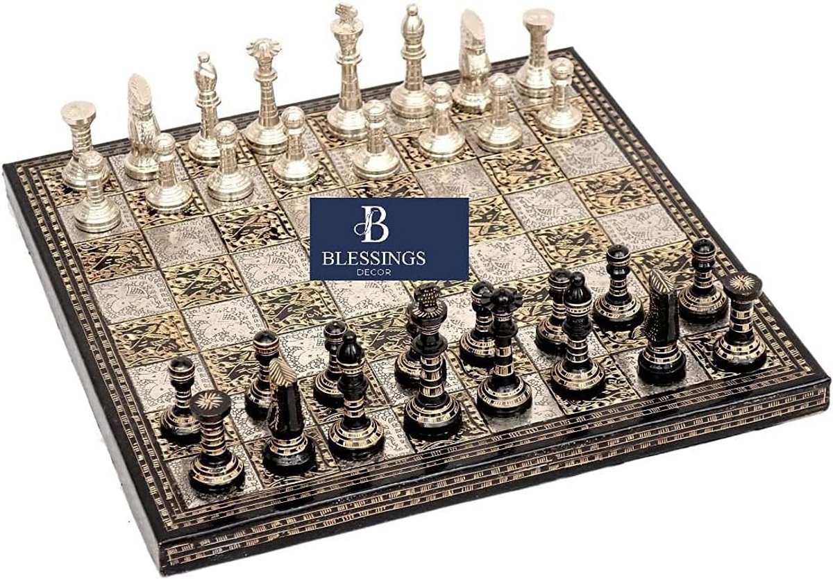 Schaakspel Set - Traditioneel Spel - Strategisch Denken - Handgemaakt Messing Bord - 25x25 cm - Zwart Zilver