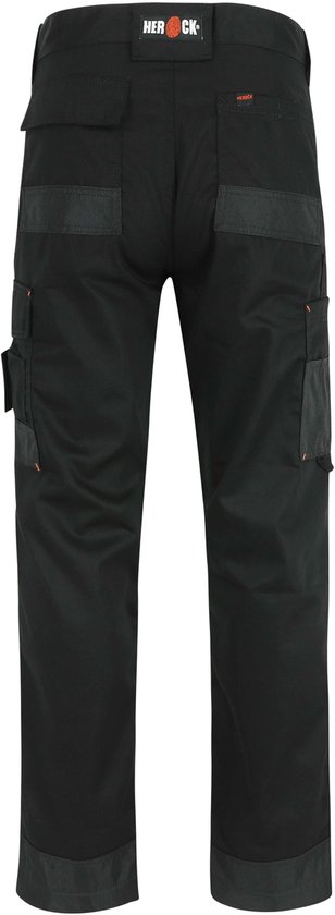 Achterkant van een zwarte Herock werkbroek met grijze panelen en oranje details.