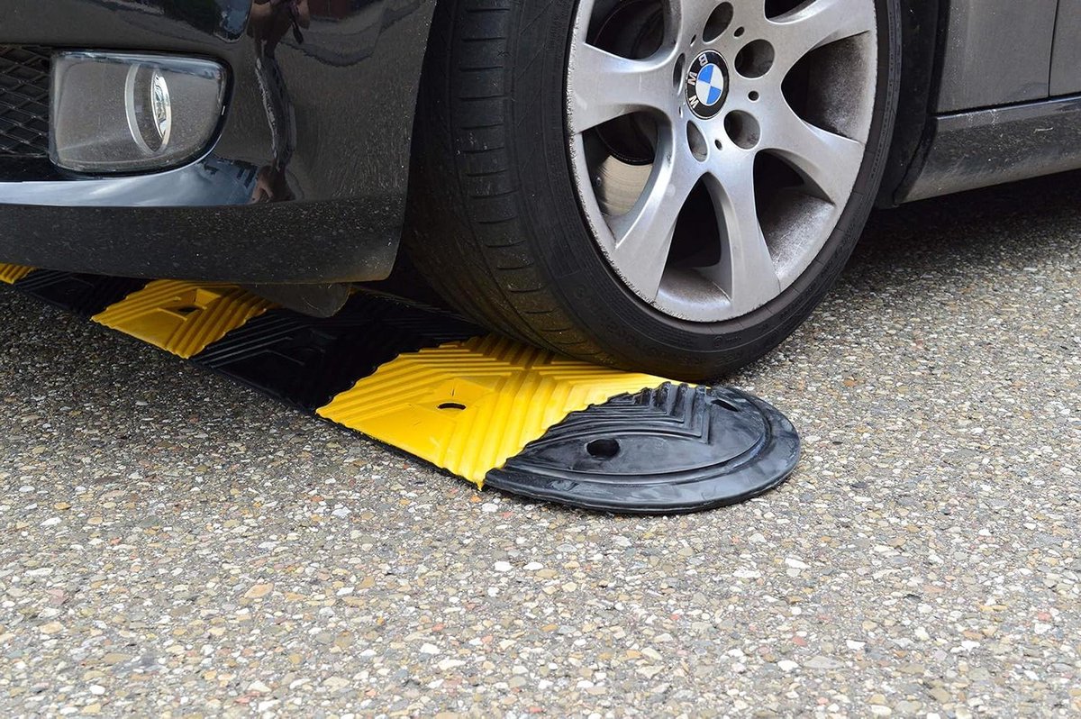 Gronddrempel Kit - Verkeersdrempel Wegdrempel - Verkeer Regelen - Modulair Systeem - 50 mm Hoog - Zwart